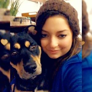 Meet your Posher, Paulina